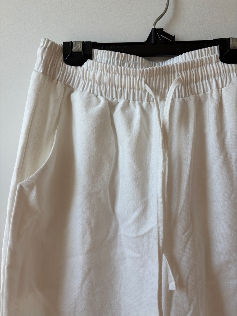 White Lace-Up Drawstring Capris - Picture 6 of 11